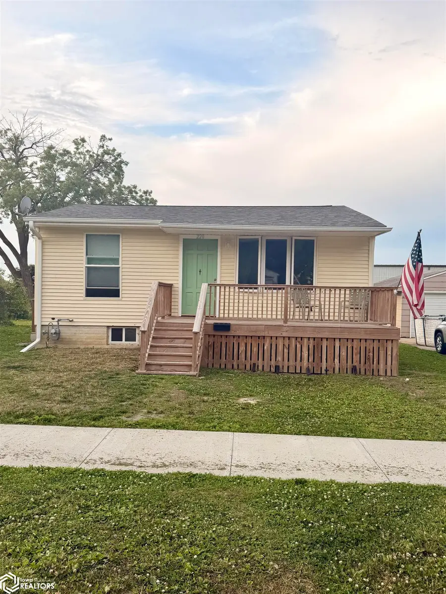 220 12th Street Se, Mason City, IA 50401 - #2