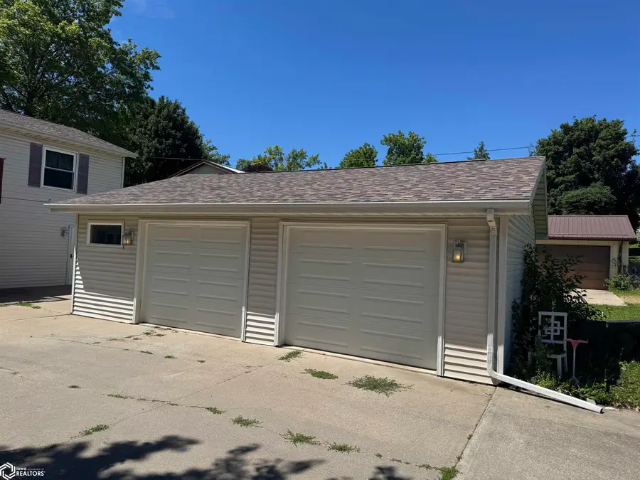 1404 Siegel Street, Tama, IA 52339 - #3