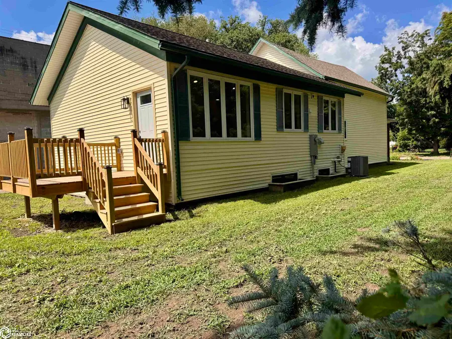 917 11th Street, Onawa, IA 51040 - #2