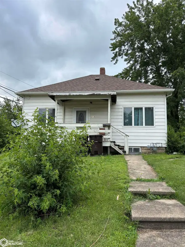 215 W Clay Street, Osceola, IA 50213