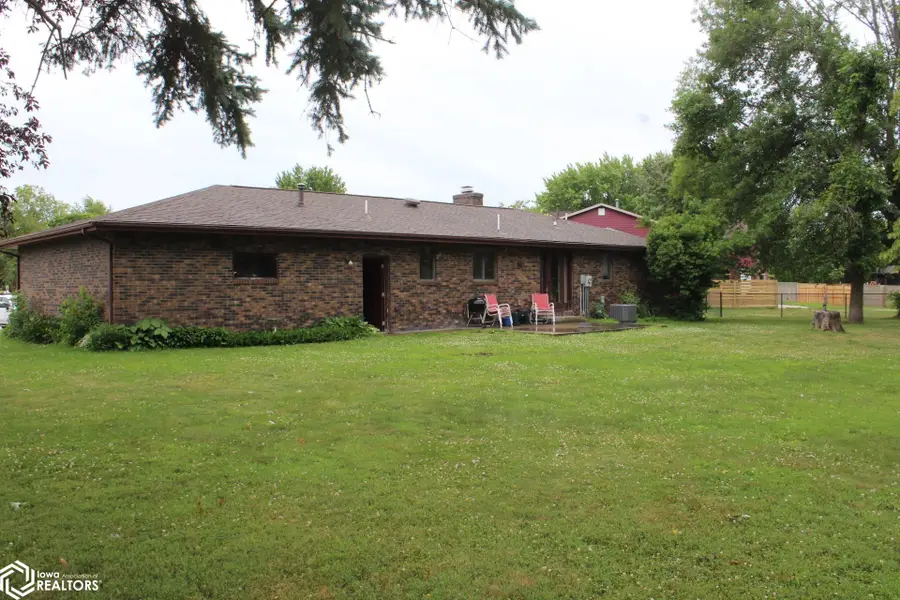 43 Golf View Court, Garner, IA 50438 - #2