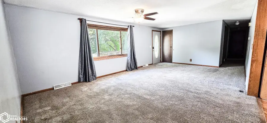 207 Maple Avenue, Webster City, IA 50595 - #2