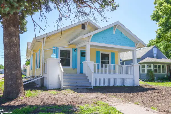 802 S Iowa Avenue, Washington, IA 52353