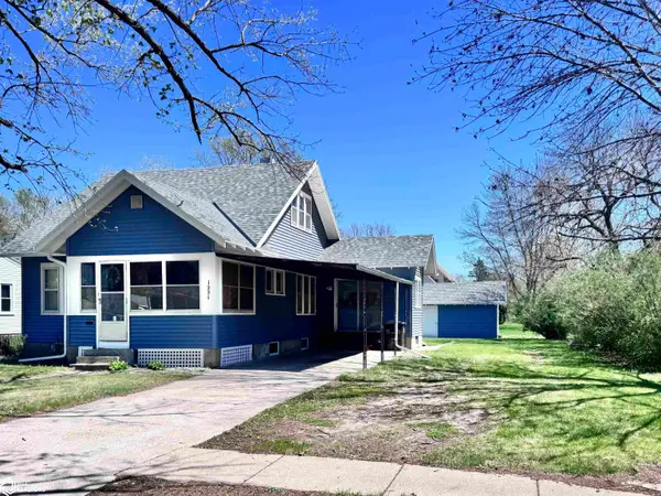 1221 12th Street, Onawa, IA 51040