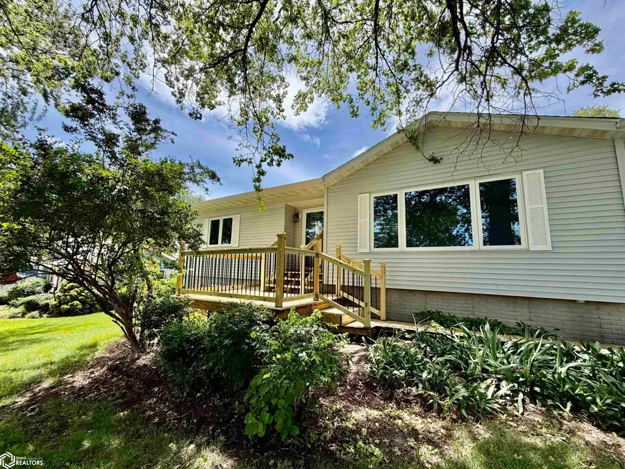 2021 Edmundson, Oskaloosa, IA 52577 - #2