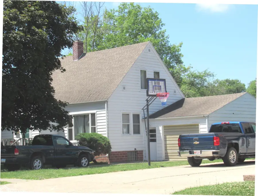 406 N 11th Street, Forest City, IA 50436 - #2