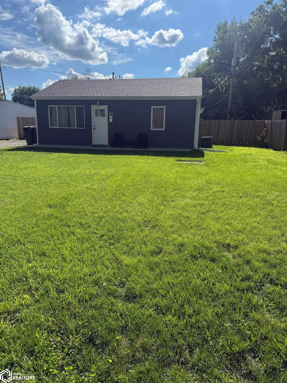 1015 S 5th Avenue, Marshalltown, IA 50158 - #1