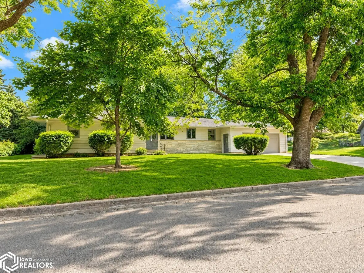 205 Shellrock Dr, Northwood, IA 50459 - #1