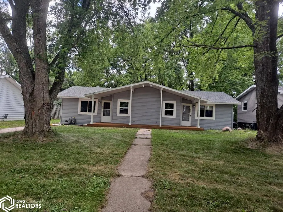 805 805 1/2 W 10th Street, Clear Lake, IA 50428 - #2