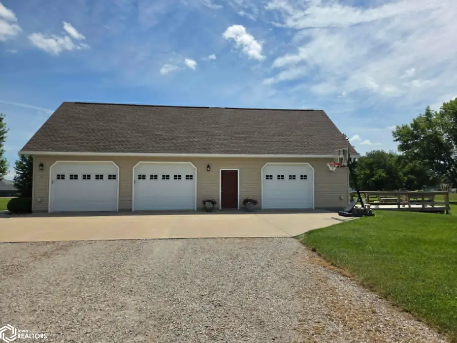 5 Hickory Hollow Road, Bloomfield, IA 52537 - #3