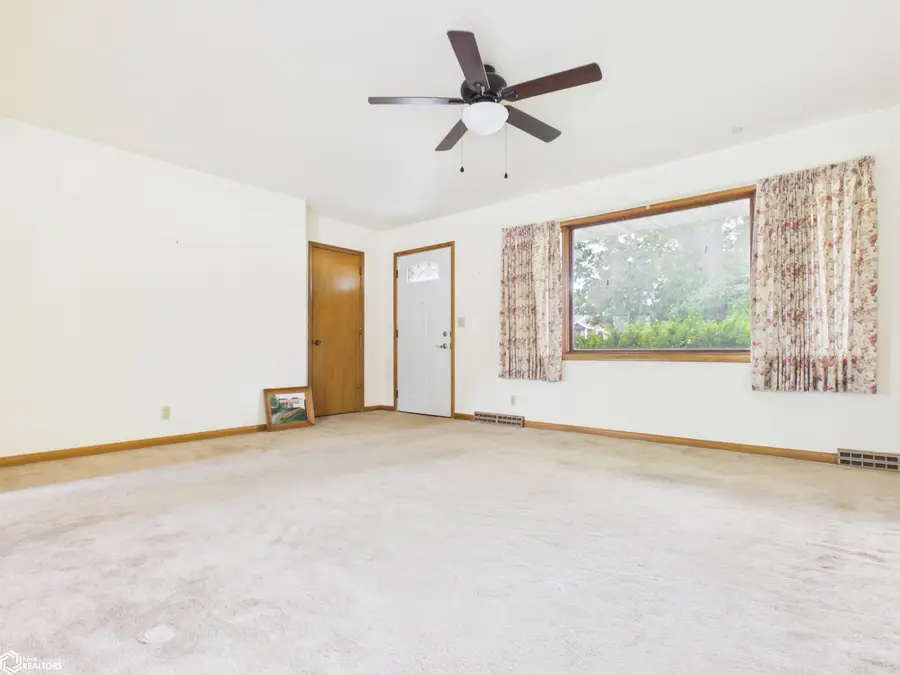 1725 Orleans Avenue, Keokuk, IA 52632 - #3