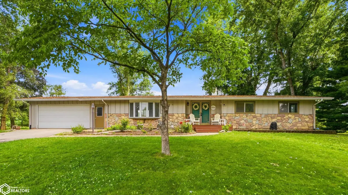 9194 Gaslight Drive, Burlington, IA 52601 - #1