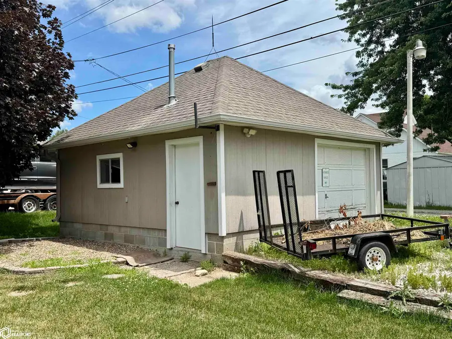 115 S Main Street, Carroll, IA 51401 - #3
