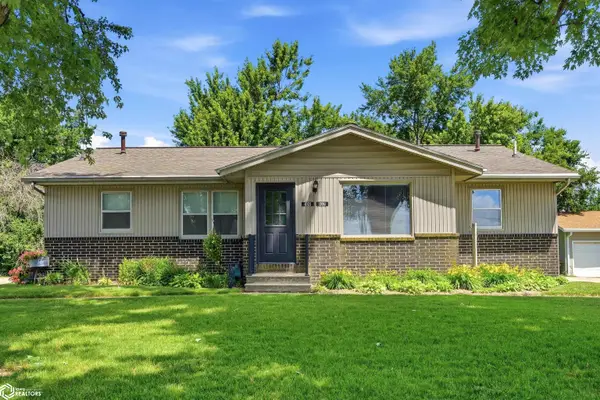 109 W Southridge Road, Marshalltown, IA 50158