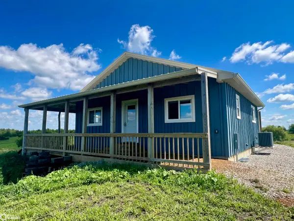 1569 Jasmine Avenue, Fairfield, IA 52556