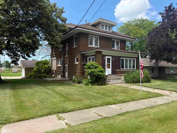138 Franklin Street, Ackley, IA 50601