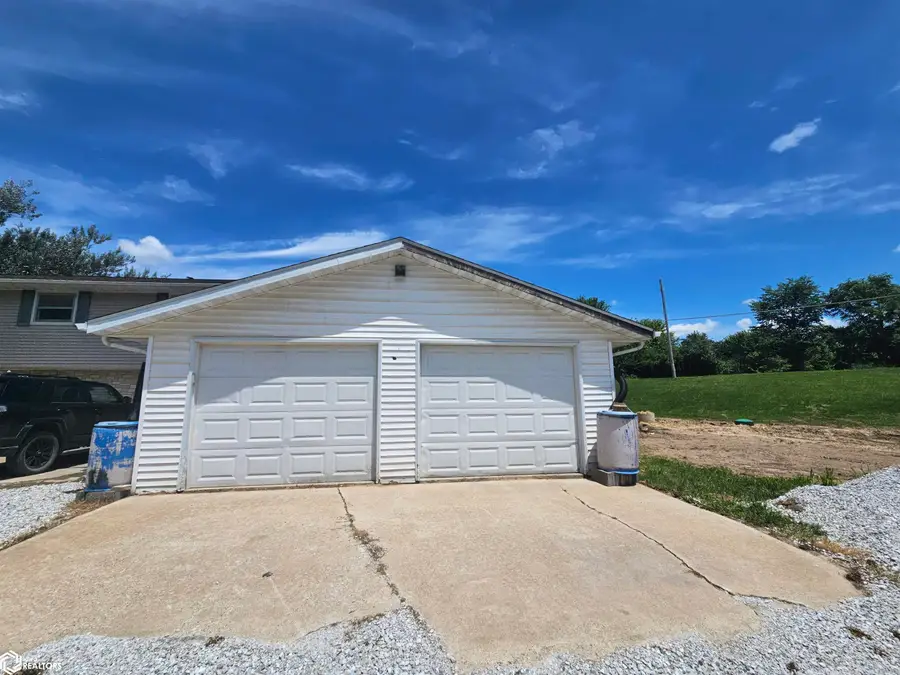 1954 White Plains Rd, Montrose, IA 52639 - #3