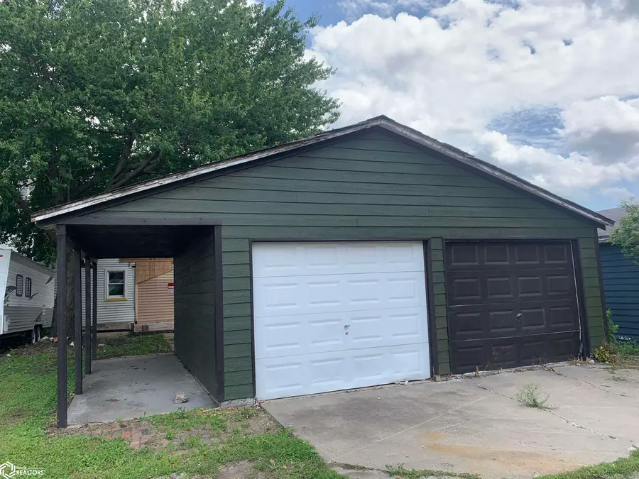 1517 Osborn Street, Burlington, IA 52601 - #2