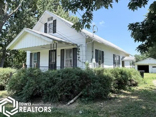 824 S Adella, Ottumwa, IA 52501 - #2