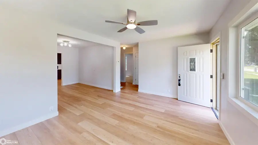 1109 S 7th Street, Fairfield, IA 52556 - #2