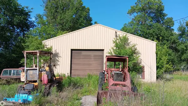 375 Milwaukee Avenue, Ainsworth, IA 52201