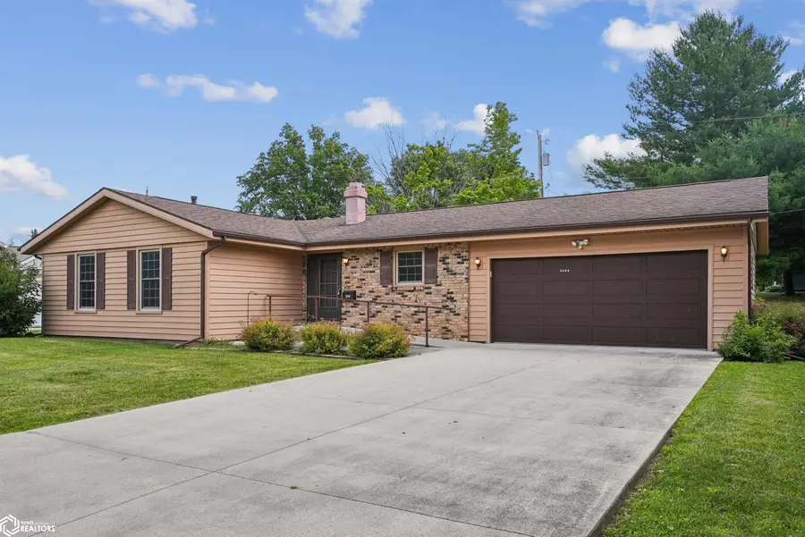 1509 4th Street, Eldora, IA 50627 - #2