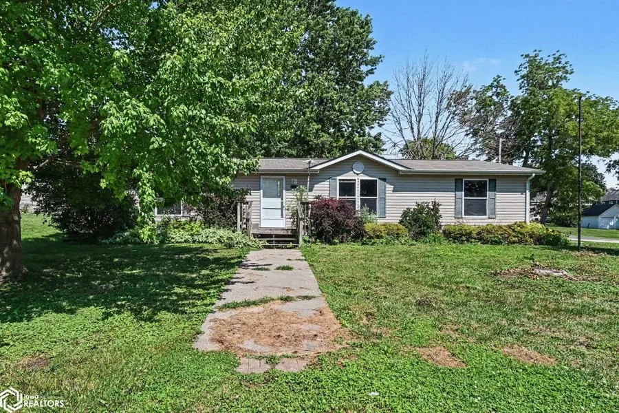 401 Walnut Street, Walnut, IA 51577 - #3