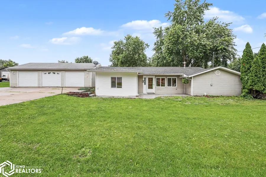 904 6th Avenue E, Albia, IA 52531 - #2