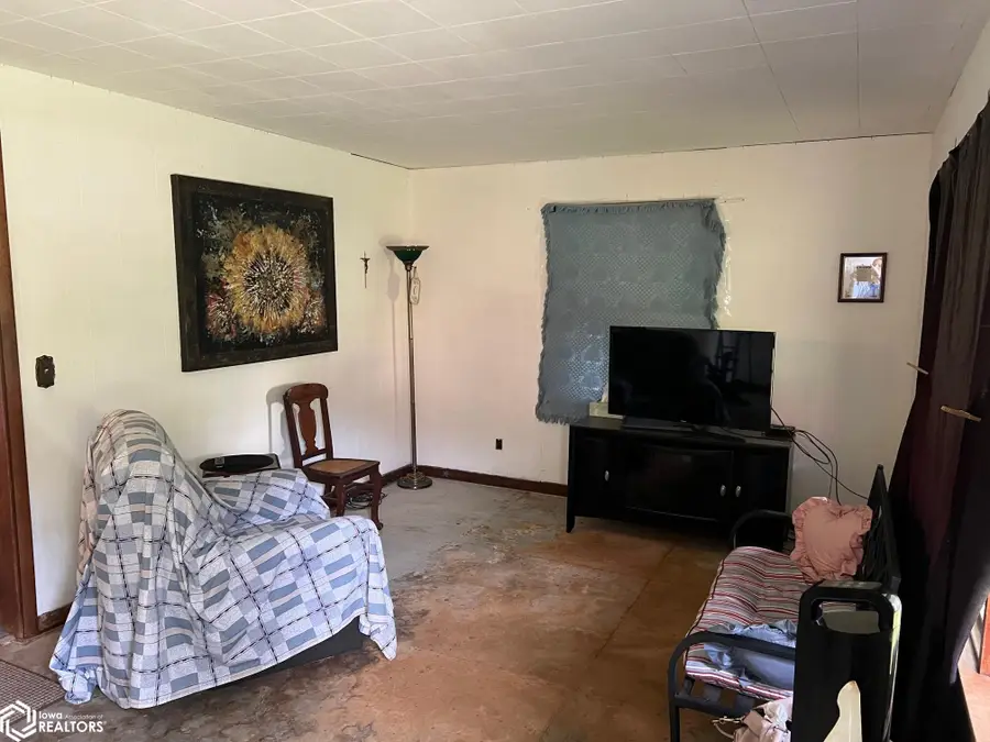 1008 S 5th, Burlington, IA 52601 - #3