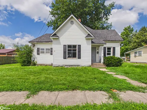 209 S 10th Street, Albia, IA 52531