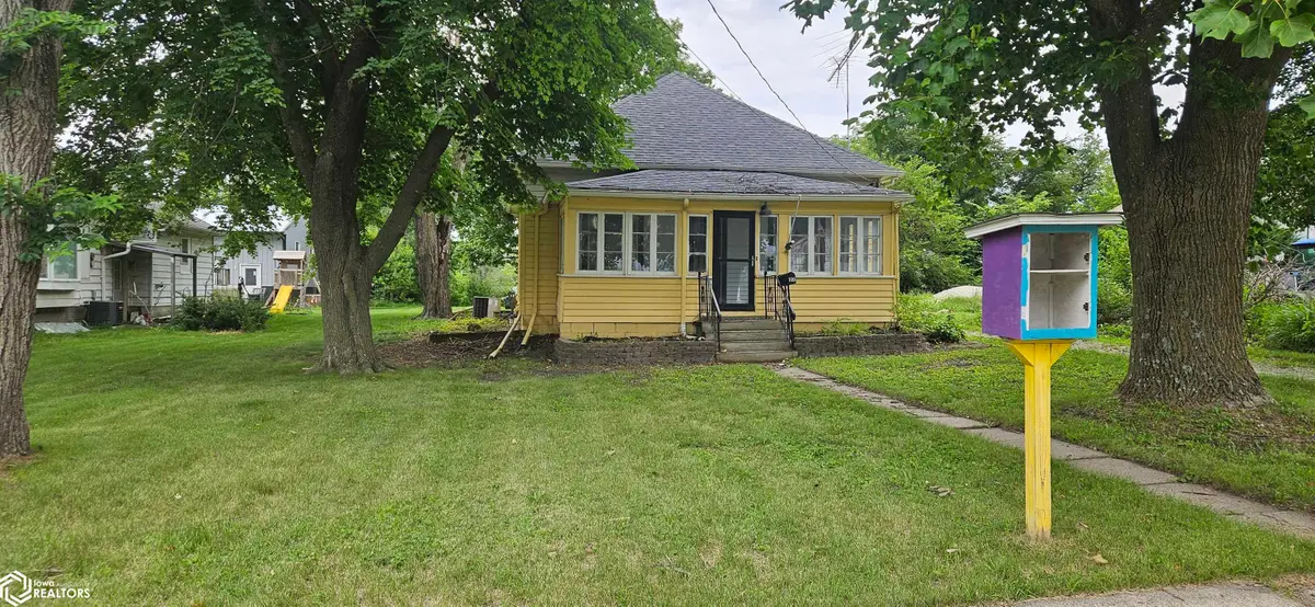 109 W Garfield Street, Osceola, IA 50213 - #1