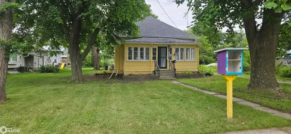 109 W Garfield Street, Osceola, IA 50213