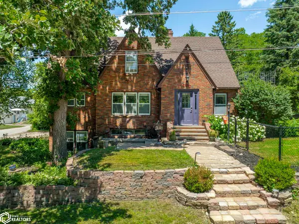 636 2nd Street Ne, Mason City, IA 50401