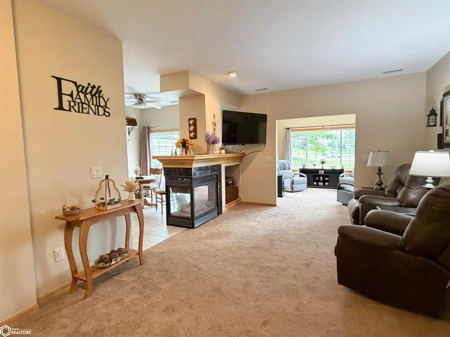 3703 NE Cottonwood Lane, Ankeny, IA 50021 - #3