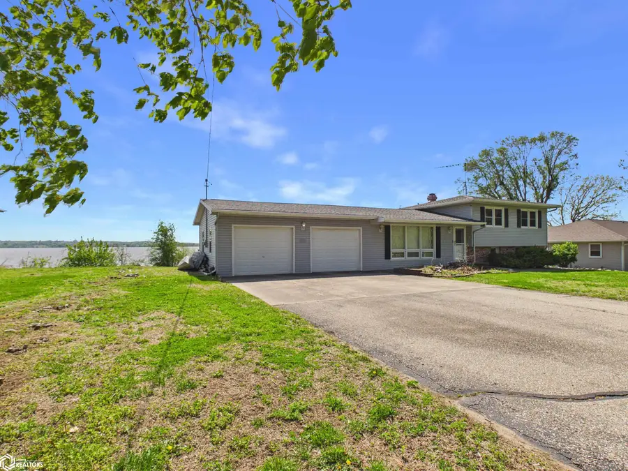 2746 255th Avenue, Montrose, IA 52639 - #3