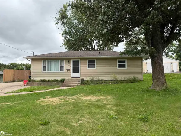1982 Chester, Ottumwa, IA 52501