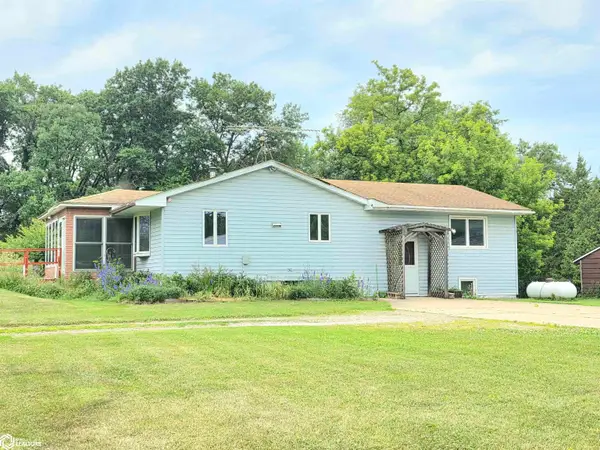 1159 Rock Grove Drive, Nora Springs, IA 50458