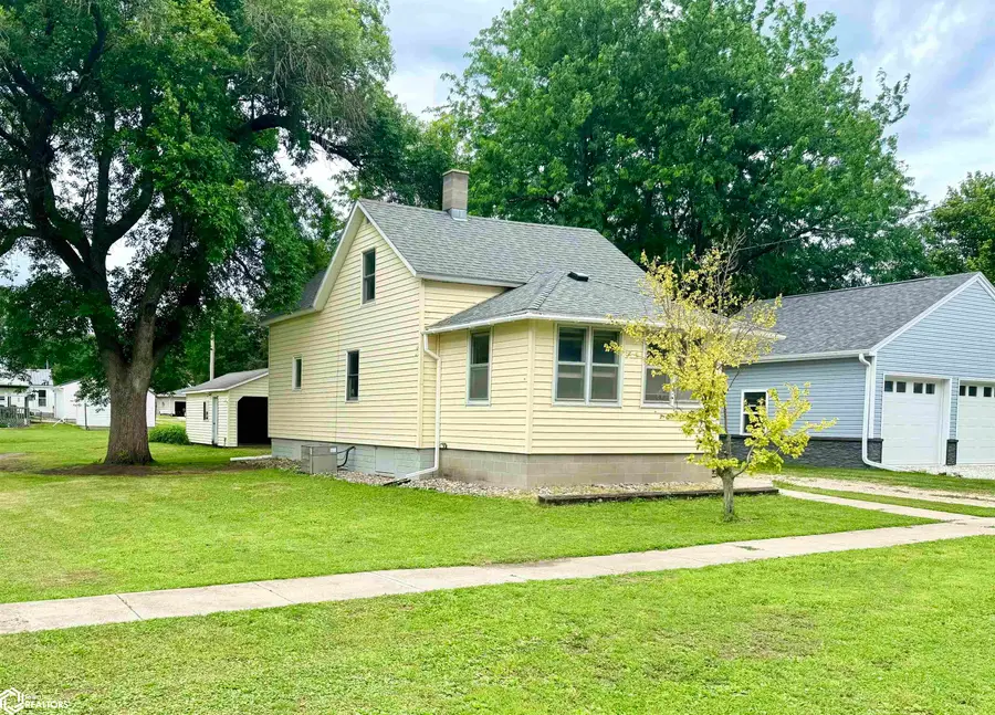 113 3rd Avenue Nw, Titonka, IA 50480 - #2