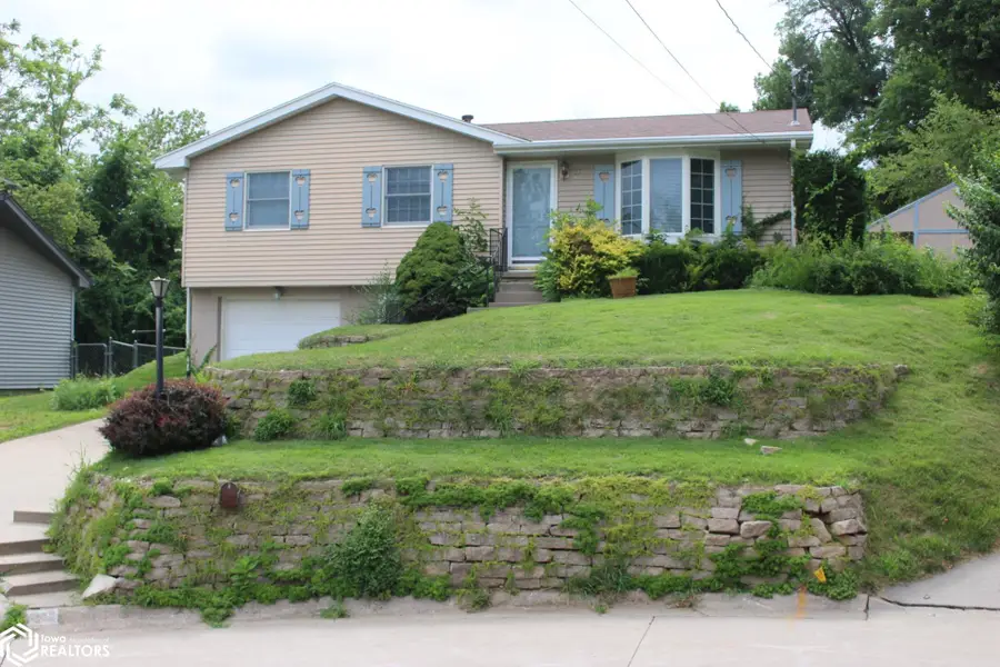 27 Bonnie Brae Circle, Council Bluffs, IA 51503 - #2
