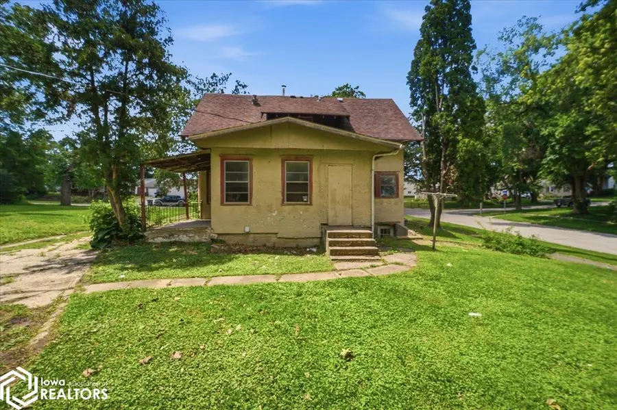 1501 11th Street, Eldora, IA 50627 - #3