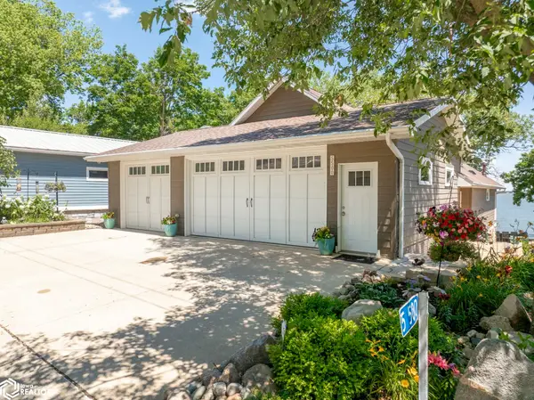 5500 Lakeview Dr, Clear Lake, IA 50428