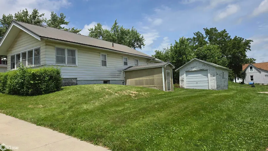 500 E 1st Street, Leon, IA 50144 - #2