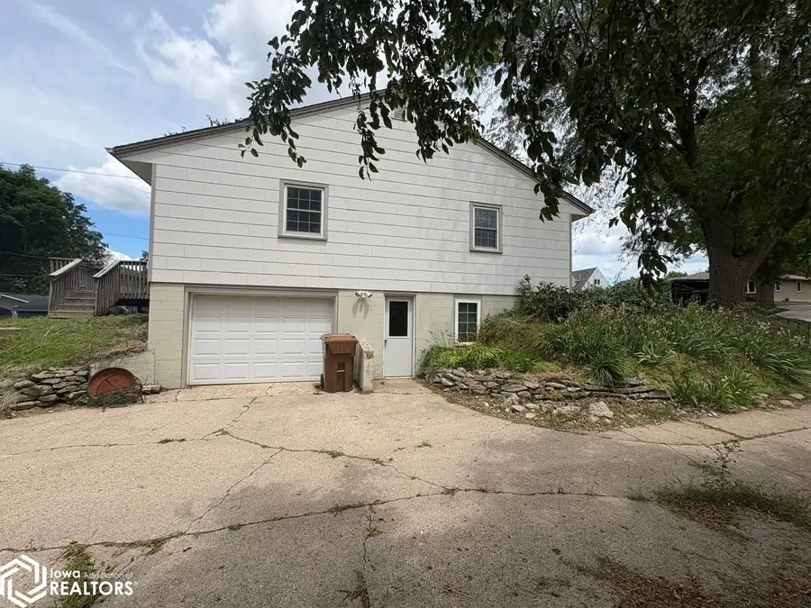 1821 Quint Avenue, Carroll, IA 51401 - #2