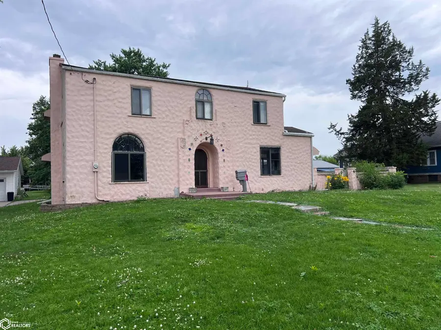 212 W Lee Street, Seymour, IA 52590 - #2