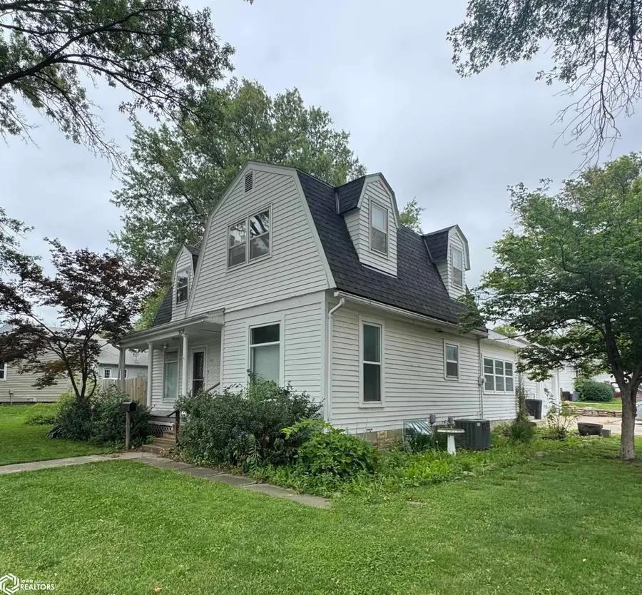 909 S Center, Shenandoah, IA 51601 - #3