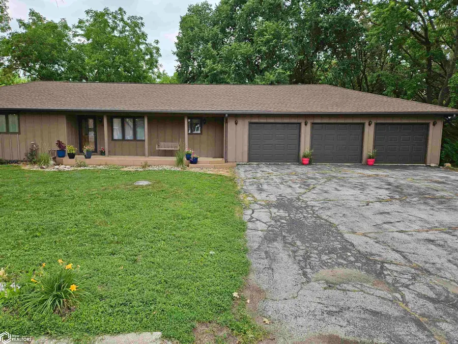 1007 10th Ave Sw, Humboldt, IA 50548 - #2