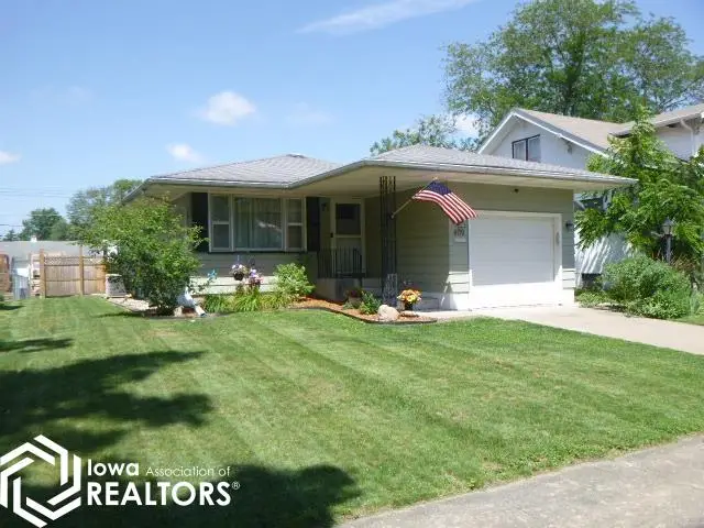 409 Spring Street, West Burlington, IA 52655 - #3