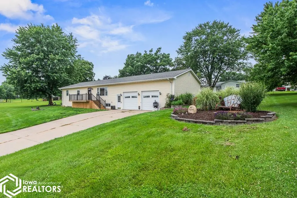 409 Crestview Circle, Bloomfield, IA 52537 - #1