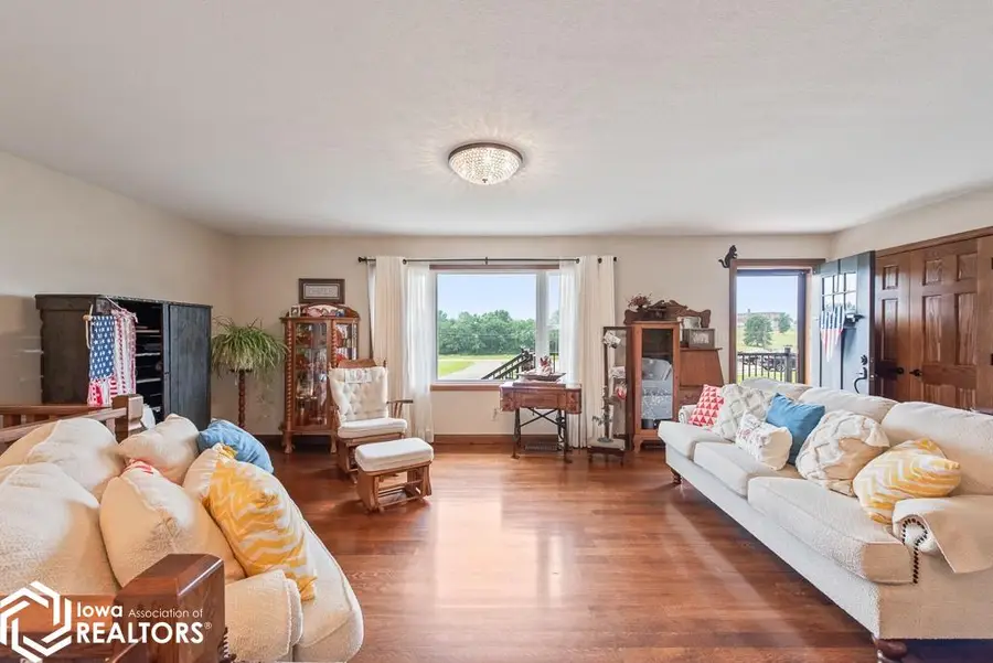 409 Crestview Circle, Bloomfield, IA 52537 - #2