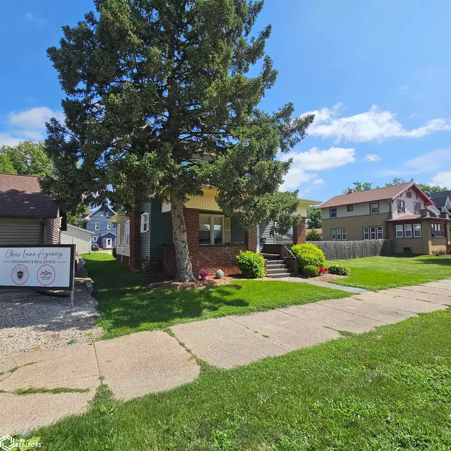 607 W Adams Street, Creston, IA 50801 - #2